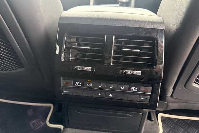 Used Volkswagen Touareg 2018 for sale - 76181527: Photo 27
