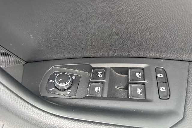 Used Volkswagen Touareg 2018 for sale - 76181527: Photo 30