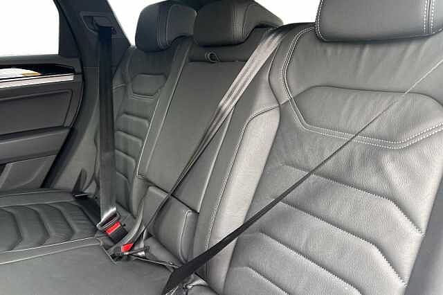 Used Volkswagen Touareg 2018 for sale - 76181527: Photo 8