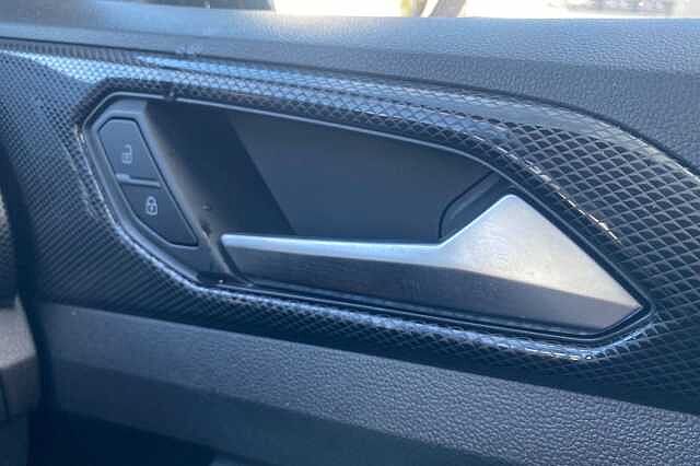 Used Volkswagen T-Cross 2024 for sale - 76611709: Photo 25