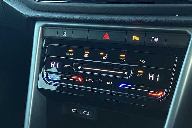 Used Volkswagen T-Roc 2022 for sale - 76497107: Photo 27