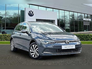 Volkswagen - Golf