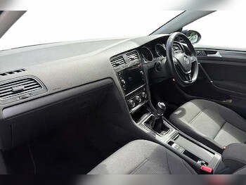 Used Volkswagen Golf 2018 for sale - 78739206: Photo