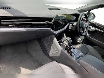 Used Volkswagen Touareg 2024 for sale - 78920651: Photo