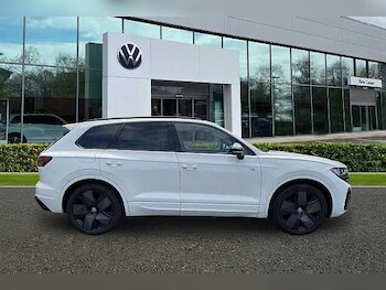 Used Volkswagen Touareg 2024 for sale - 78920651: Photo