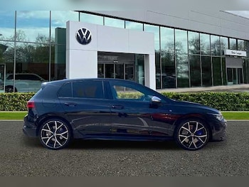 Used Volkswagen Golf 2023 for sale - 75445752: Photo