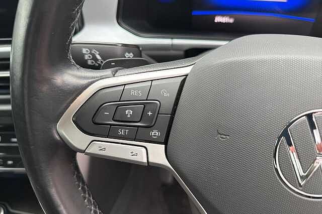 Used Volkswagen T-Roc 2024 for sale - 76439742: Photo 15