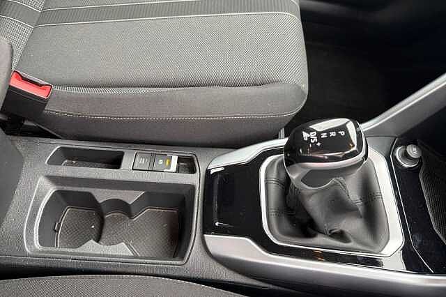 Used Volkswagen T-Roc 2024 for sale - 76439742: Photo 29