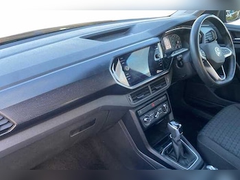 Used Volkswagen T-Cross 2022 for sale - 76799010: Photo