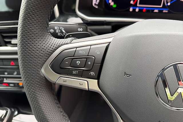 Used Volkswagen T-Roc 2025 for sale - 77061708: Photo 15