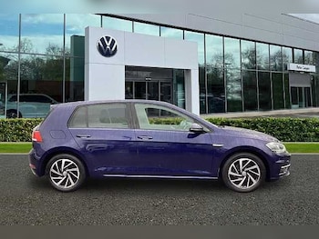 Used Volkswagen Golf 2019 for sale - 77572599: Photo