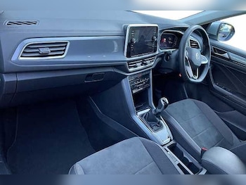 Used Volkswagen T-Roc 2025 for sale - 78578450: Photo