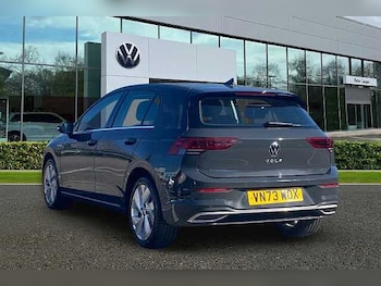 Used Volkswagen Golf 2024 for sale - 77880916: Photo
