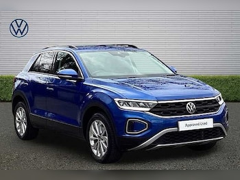 Used Volkswagen T-Roc 2024 for sale - 78281560: Photo