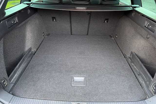 Used Volkswagen Passat 2023 for sale - 77976906: Photo 11