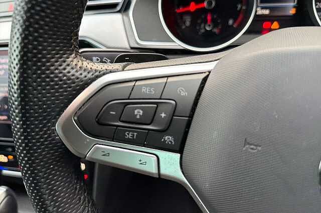 Used Volkswagen Passat 2023 for sale - 77976906: Photo 15