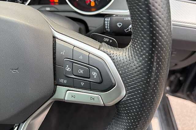 Used Volkswagen Passat 2023 for sale - 77976906: Photo 16