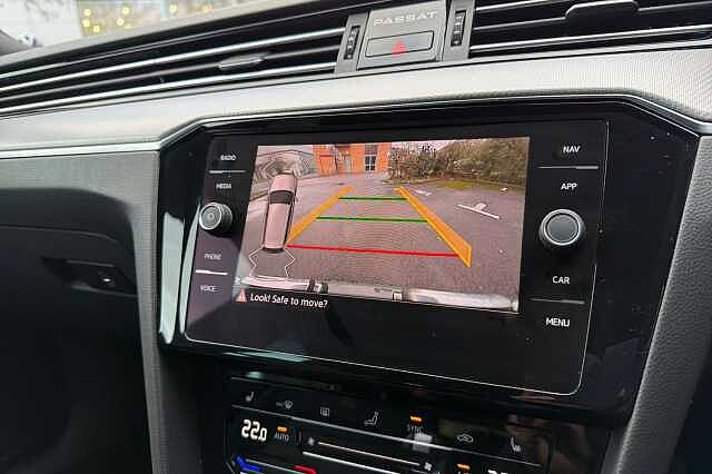 Used Volkswagen Passat 2023 for sale - 77976906: Photo 22