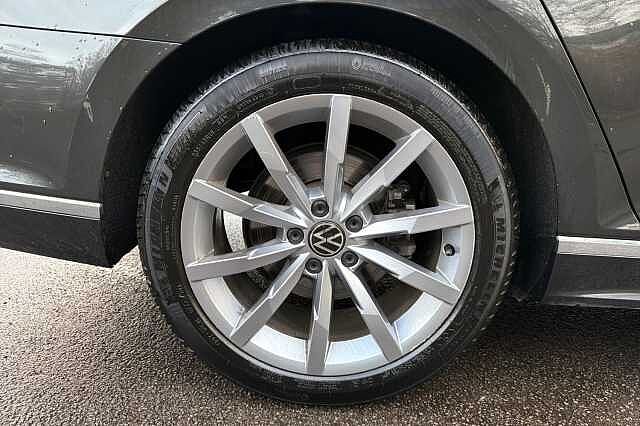 Used Volkswagen Passat 2023 for sale - 77976906: Photo 5