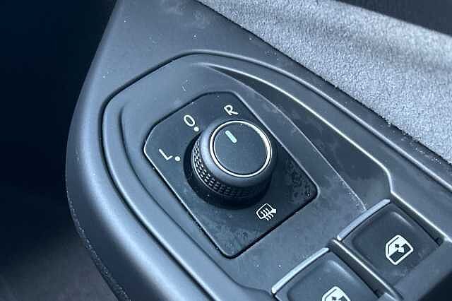 Used Volkswagen Golf 2024 for sale - 78182462: Photo 29