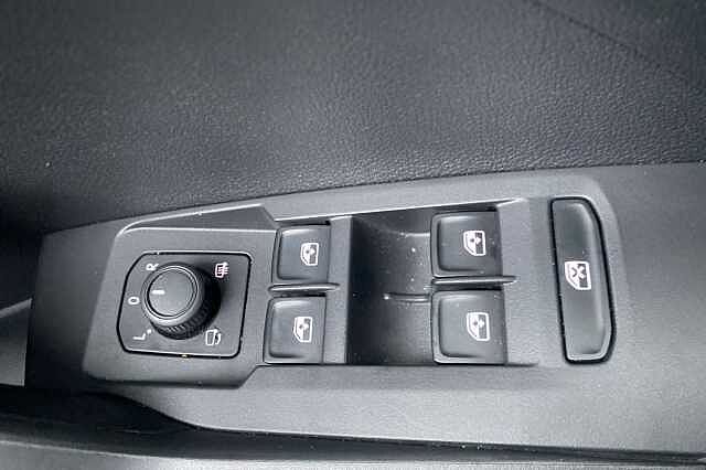 Used Volkswagen T-Cross 2024 for sale - 76751679: Photo 24