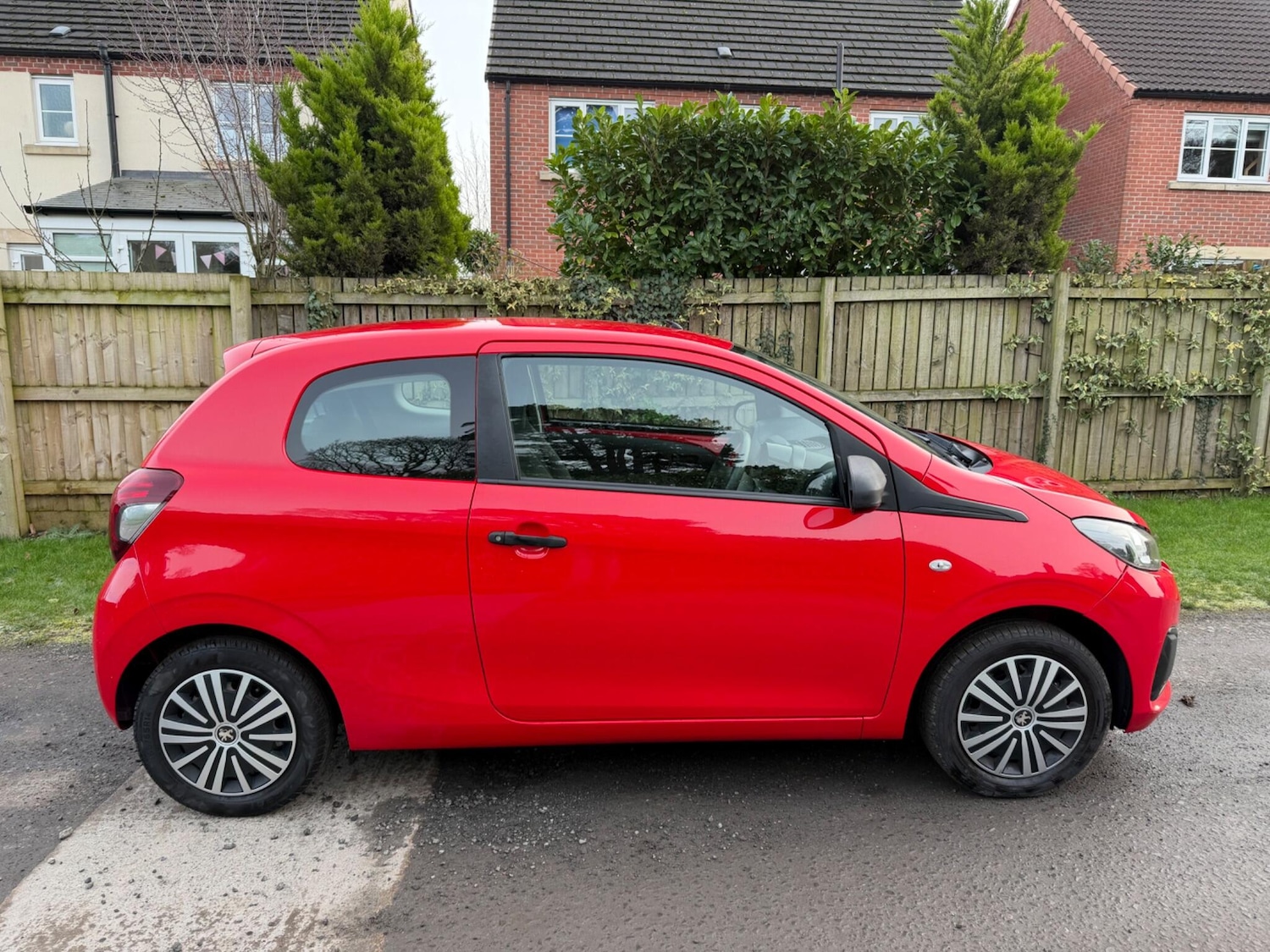 Used Peugeot 108 2017 for sale - 77542624: Photo 5