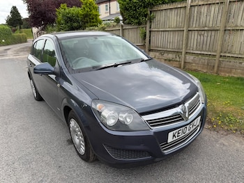 Used Vauxhall Astra 2015 for sale - 77636620: Photo