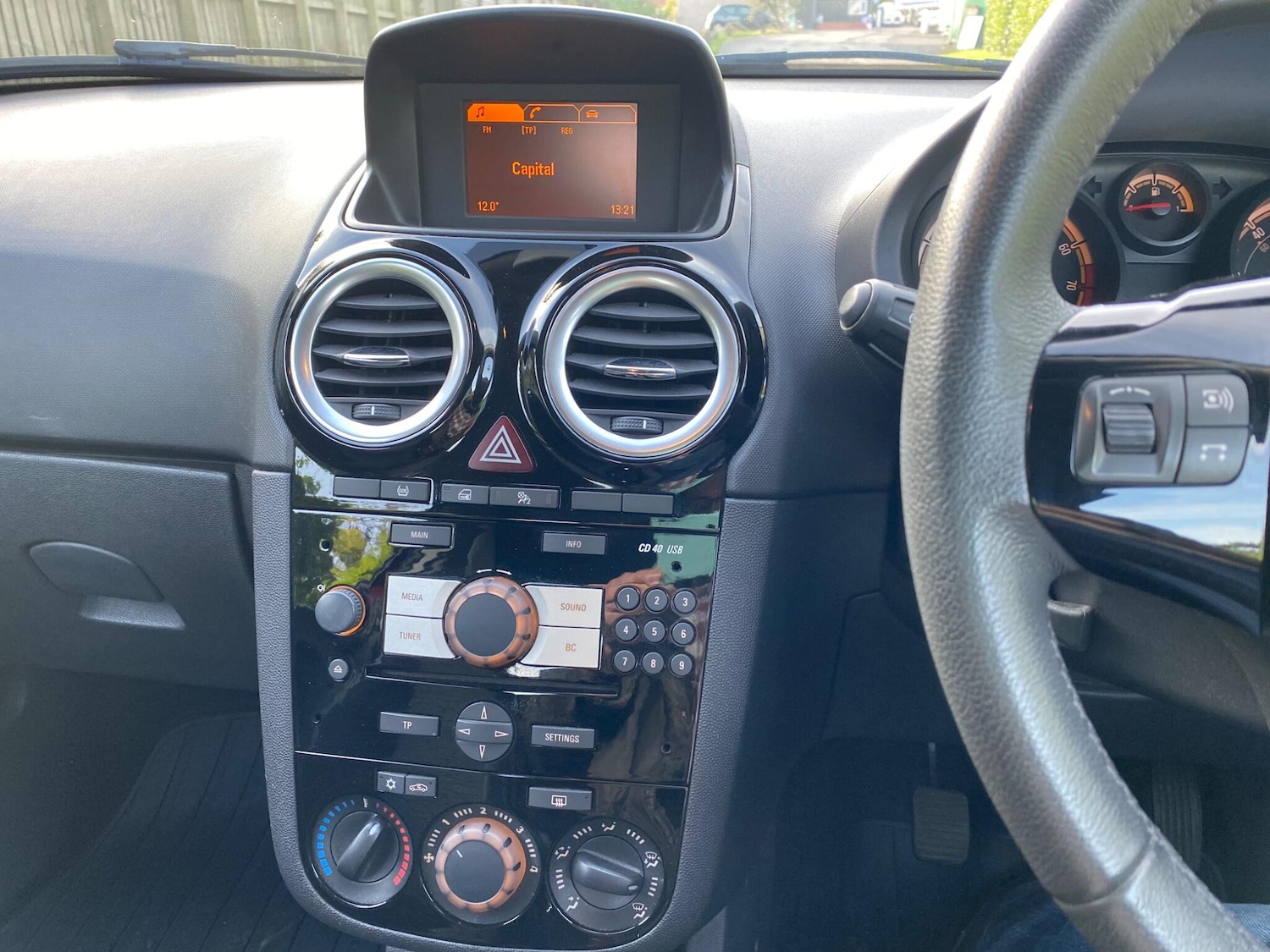 Used Vauxhall Corsa 2014 for sale - 76400571: Photo 15