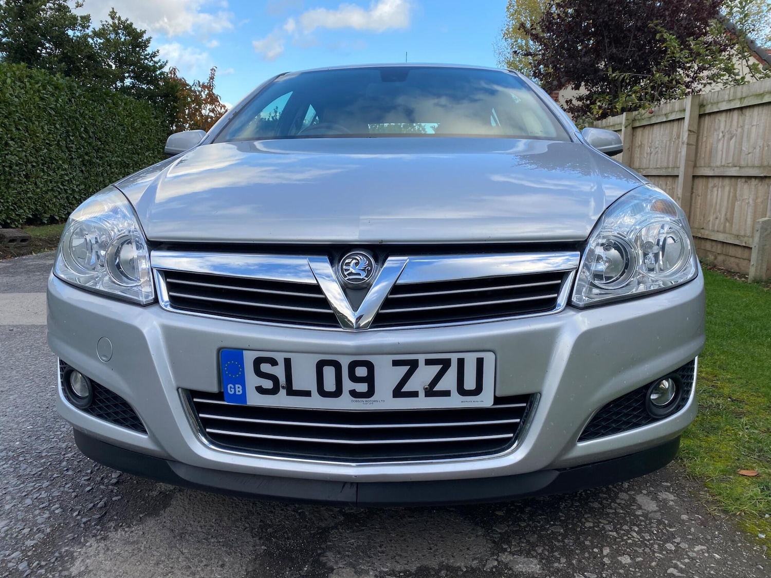 Used Vauxhall Astra 2009 for sale - 76362281: Photo 2