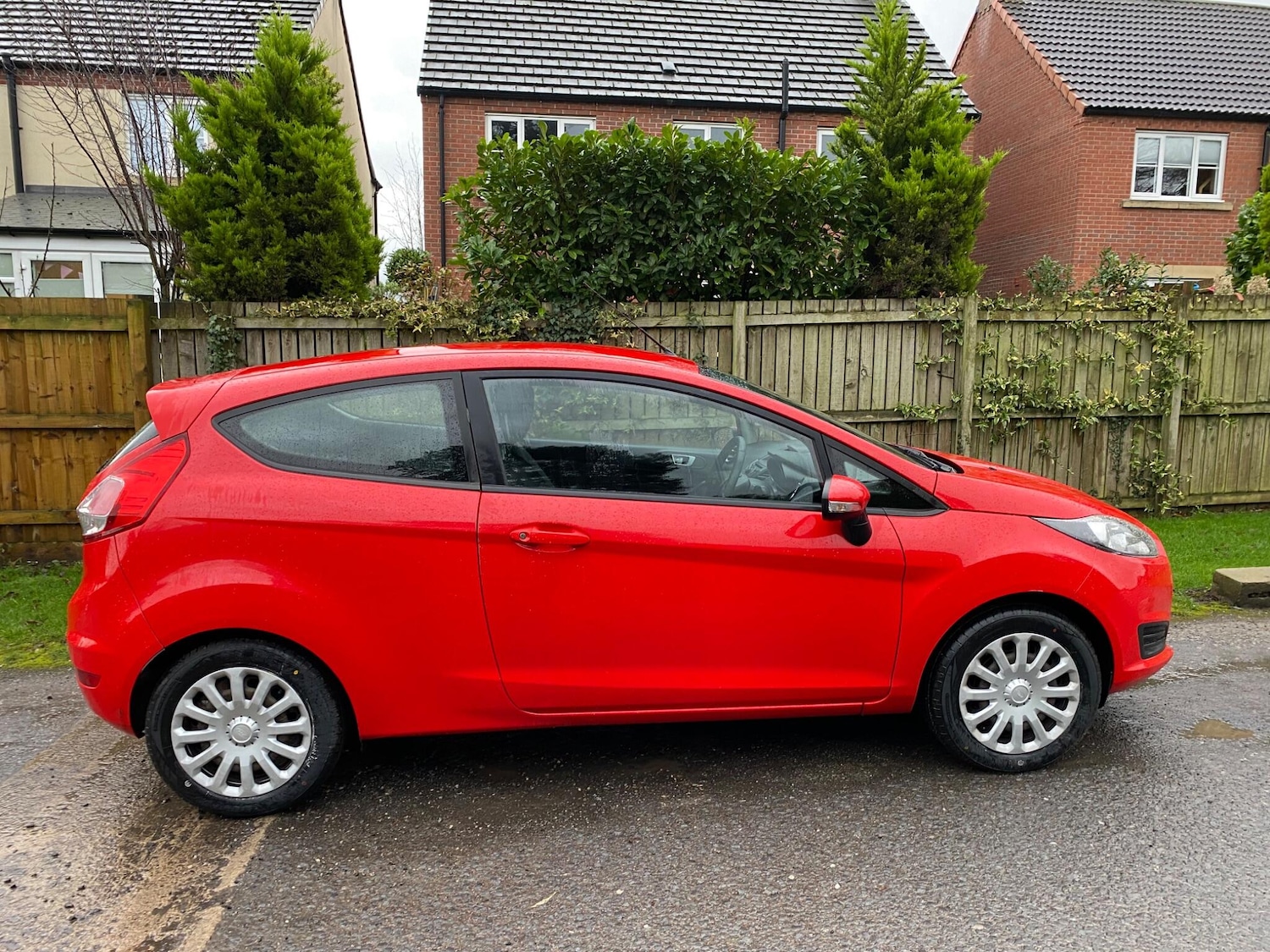 Used Ford Fiesta 2014 for sale - 76552102: Photo 4