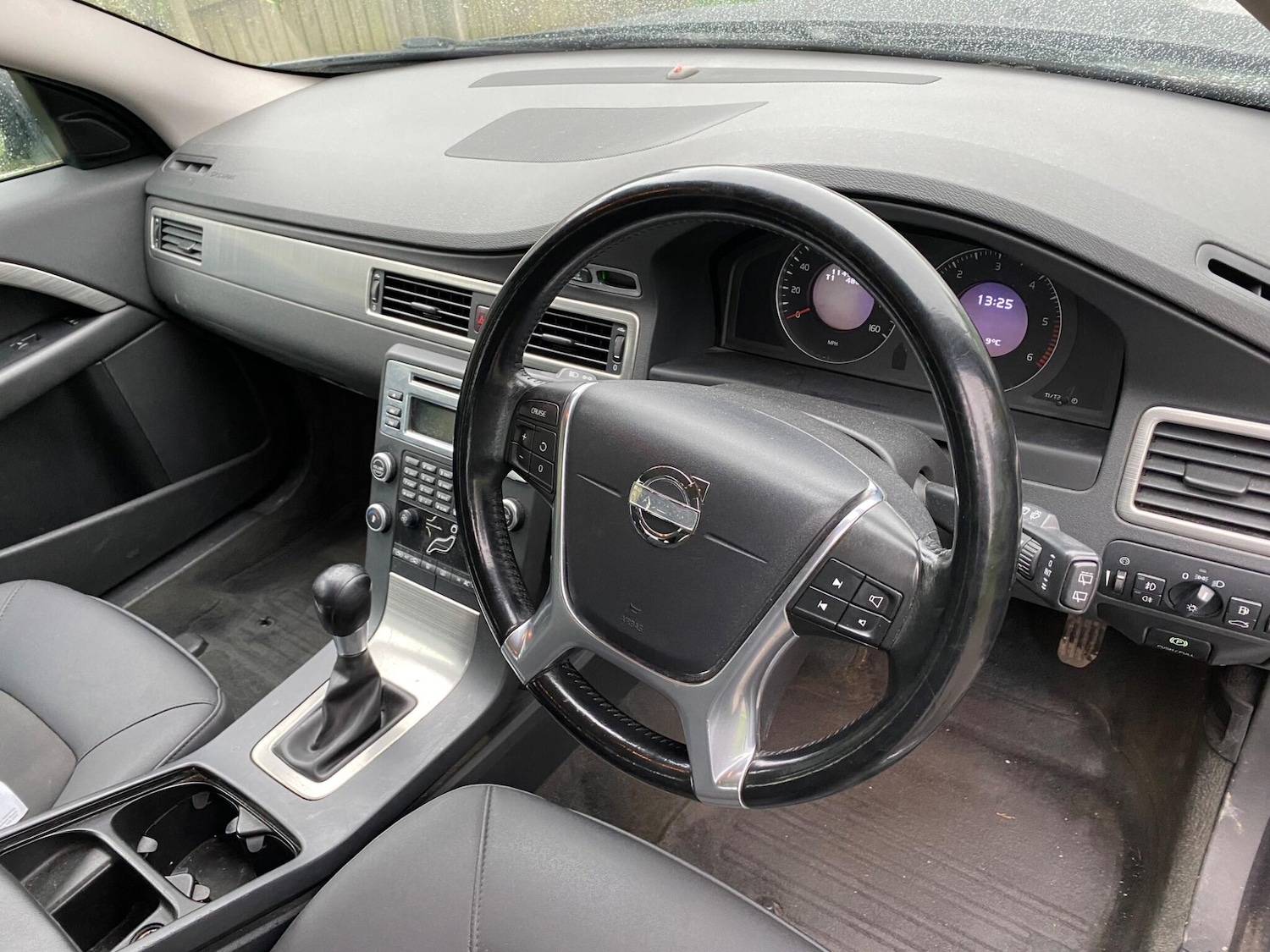 Used Volvo V70 2010 for sale - 76842322: Photo 15