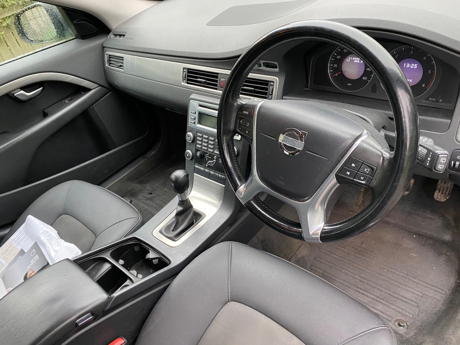 Used Volvo V70 2010 for sale - 76842322: Photo 16