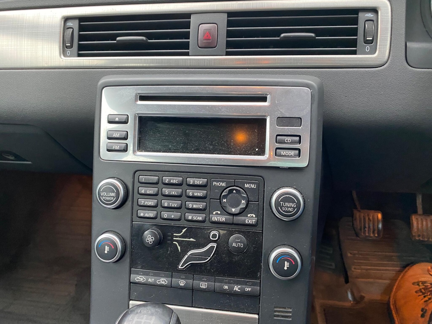 Used Volvo V70 2010 for sale - 76842322: Photo 21