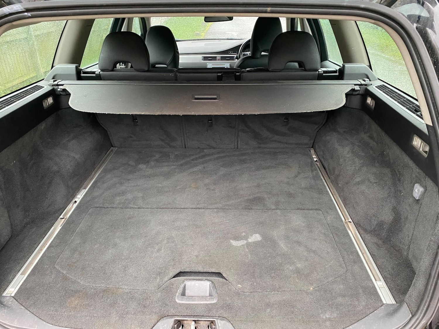 Used Volvo V70 2010 for sale - 76842322: Photo 23