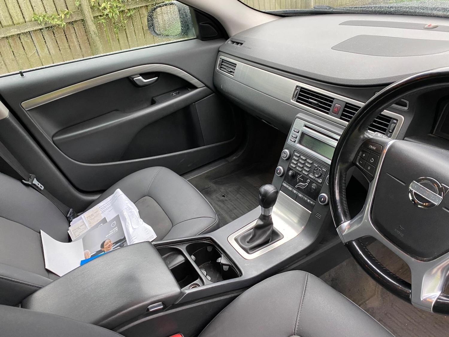 Used Volvo V70 2010 for sale - 76842322: Photo 25