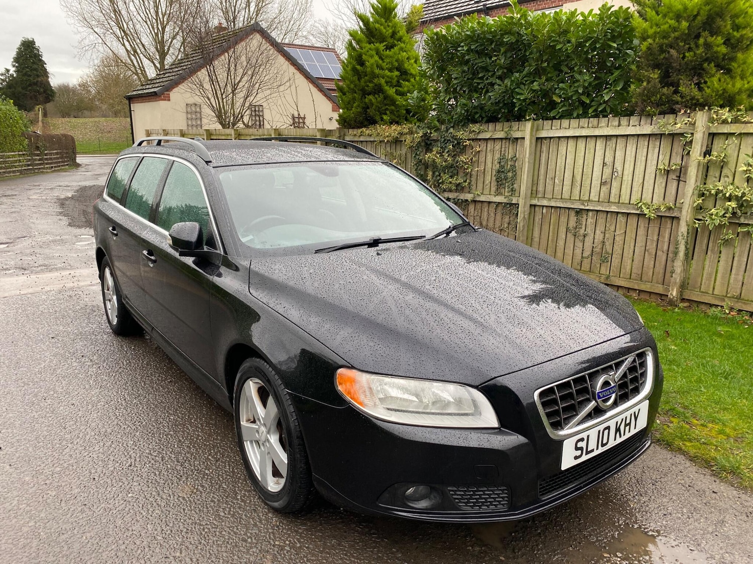 Used Volvo V70 2010 for sale - 76842322: Photo 9