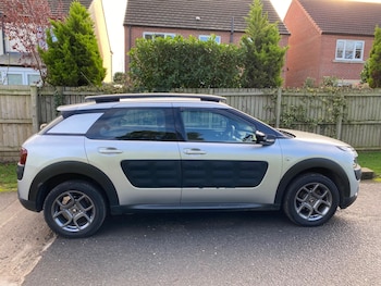 Used Citroen C4 Cactus 2017 for sale - 76586763: Photo