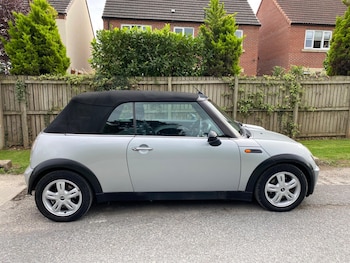 Used MINI Convertible 2008 for sale - 78664283: Photo