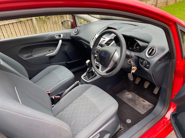Used Ford Fiesta 2012 for sale - 76165103: Photo 10