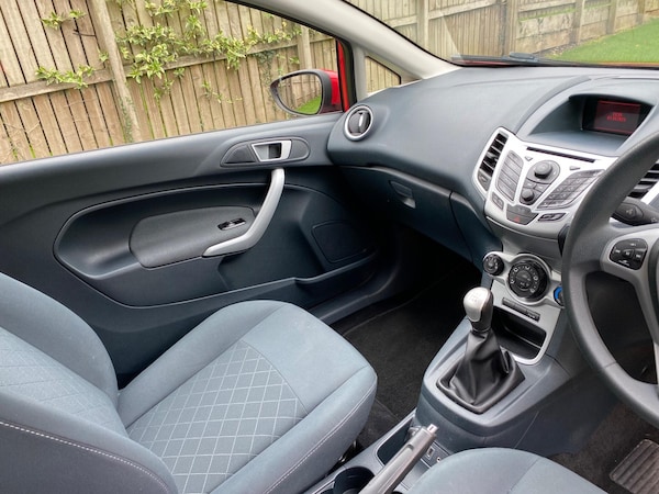 Used Ford Fiesta 2012 for sale - 76165103: Photo 12
