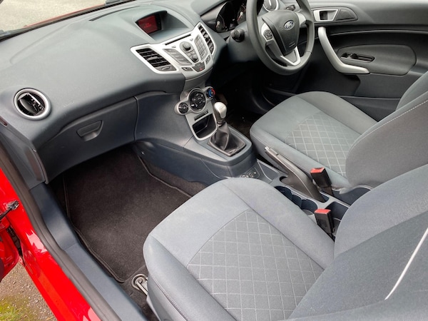 Used Ford Fiesta 2012 for sale - 76165103: Photo 15