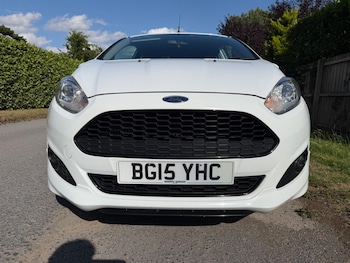 Used Ford Fiesta 2015 for sale - 79582269: Photo