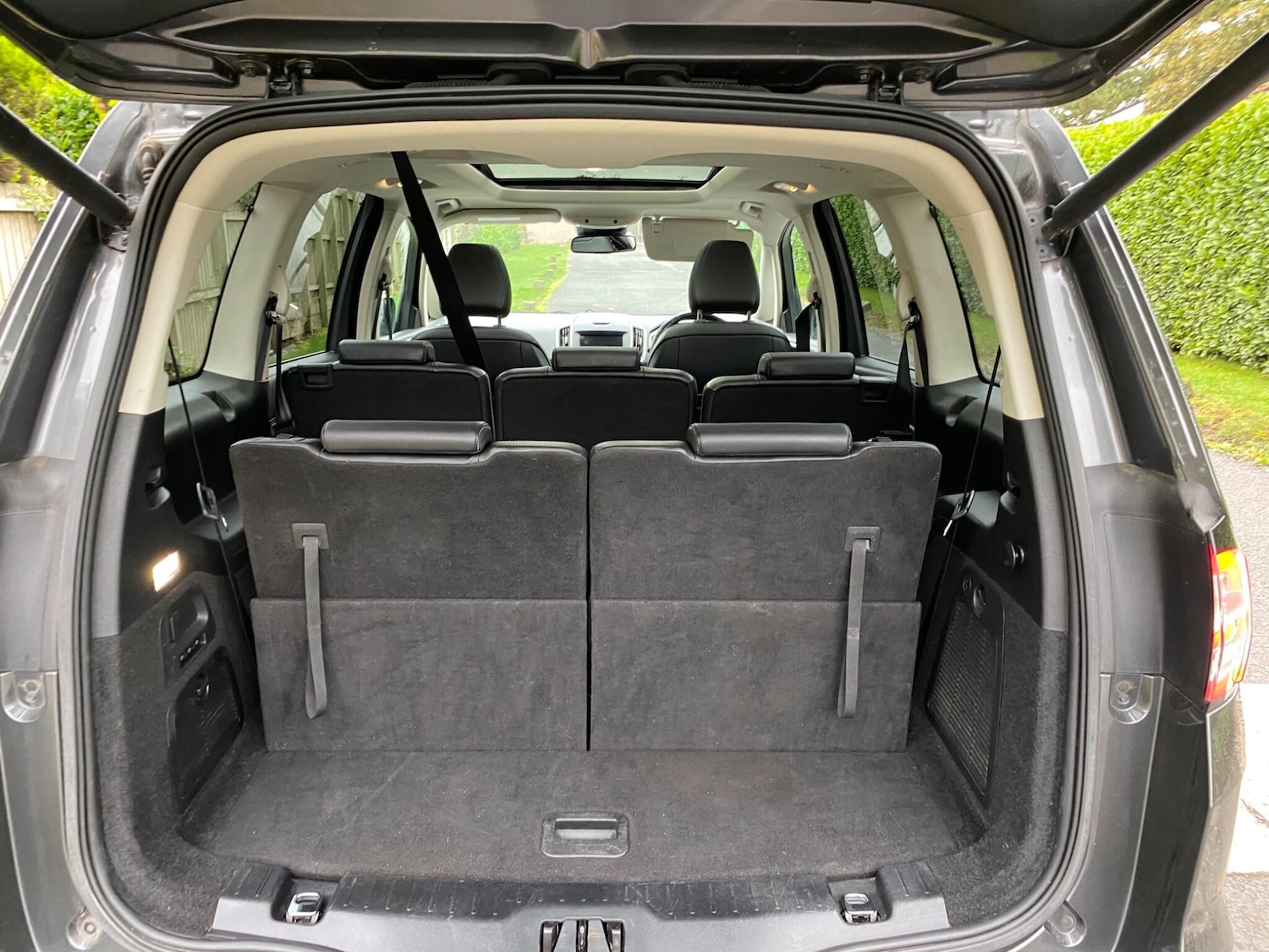 Used Ford Galaxy 2019 for sale - 76176621: Photo 22