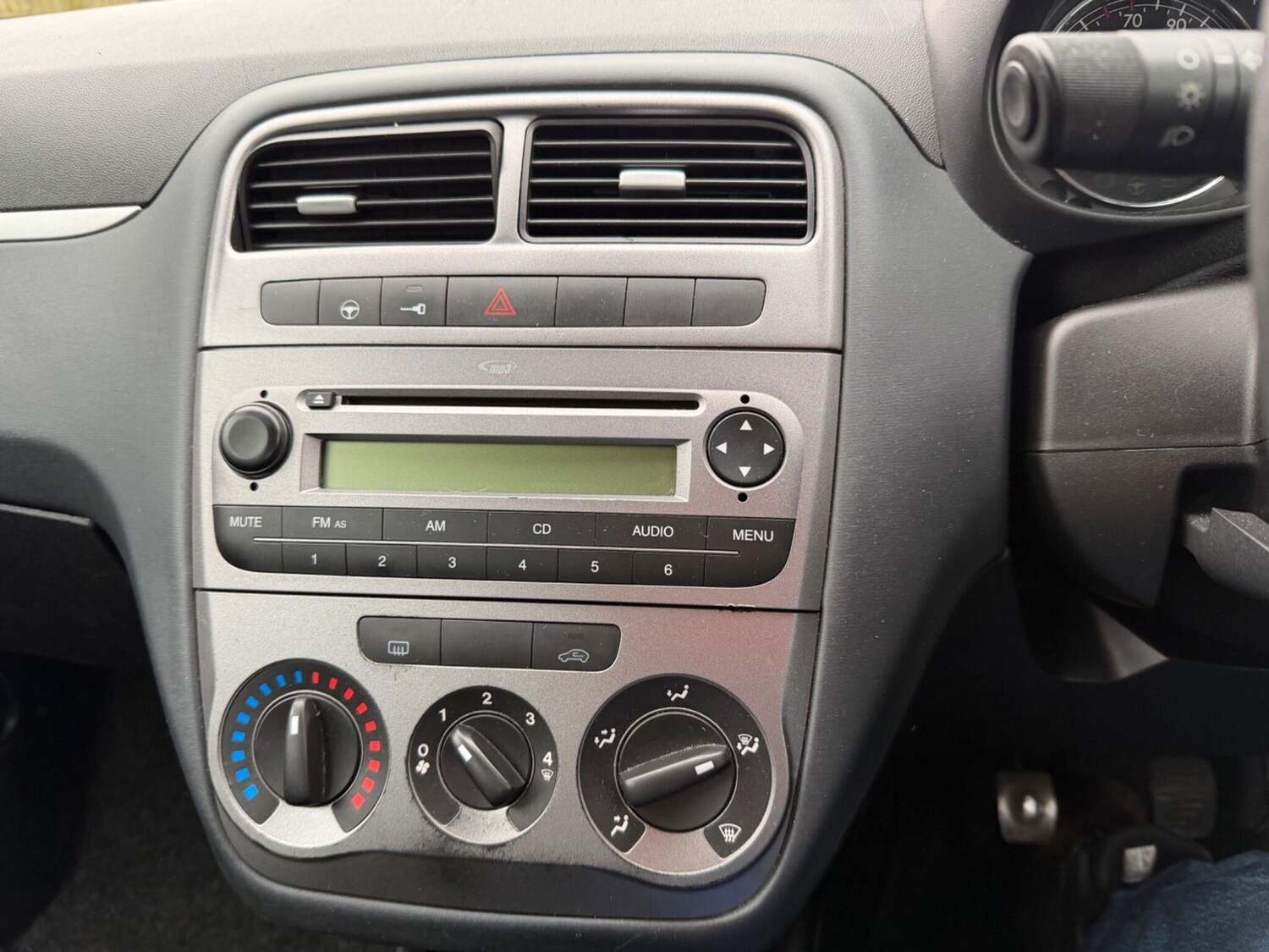 Used Fiat Punto 2013 for sale - 77802551: Photo 21