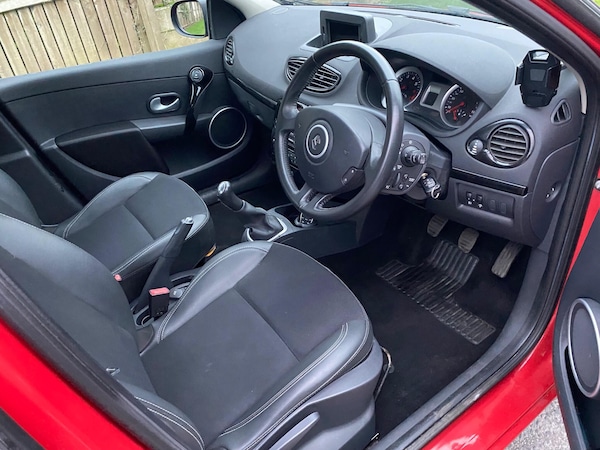 Used Renault Clio 2011 for sale - 76236862: Photo 15