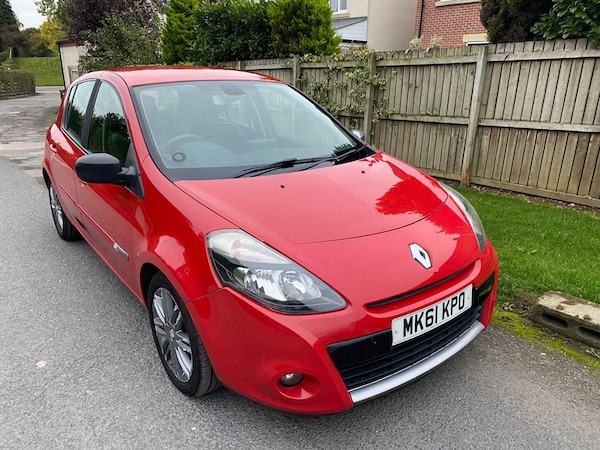 Used Renault Clio 2011 for sale - 76236862: Photo 1