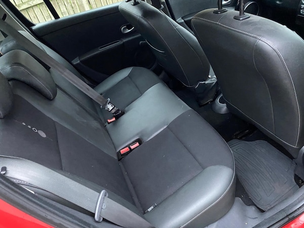 Used Renault Clio 2011 for sale - 76236862: Photo 20
