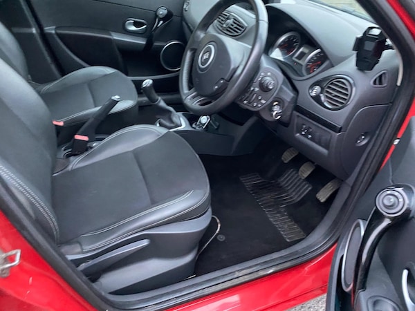 Used Renault Clio 2011 for sale - 76236862: Photo 22