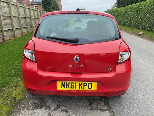 Used Renault Clio 2011 for sale - 76236862: Photo 6