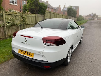 Used Renault Megane 2012 for sale - 76966905: Photo